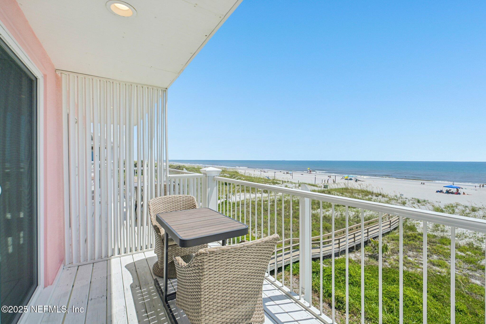 Single Family Residence in Jacksonville Beach FL 11 19TH Avenue 38.jpg