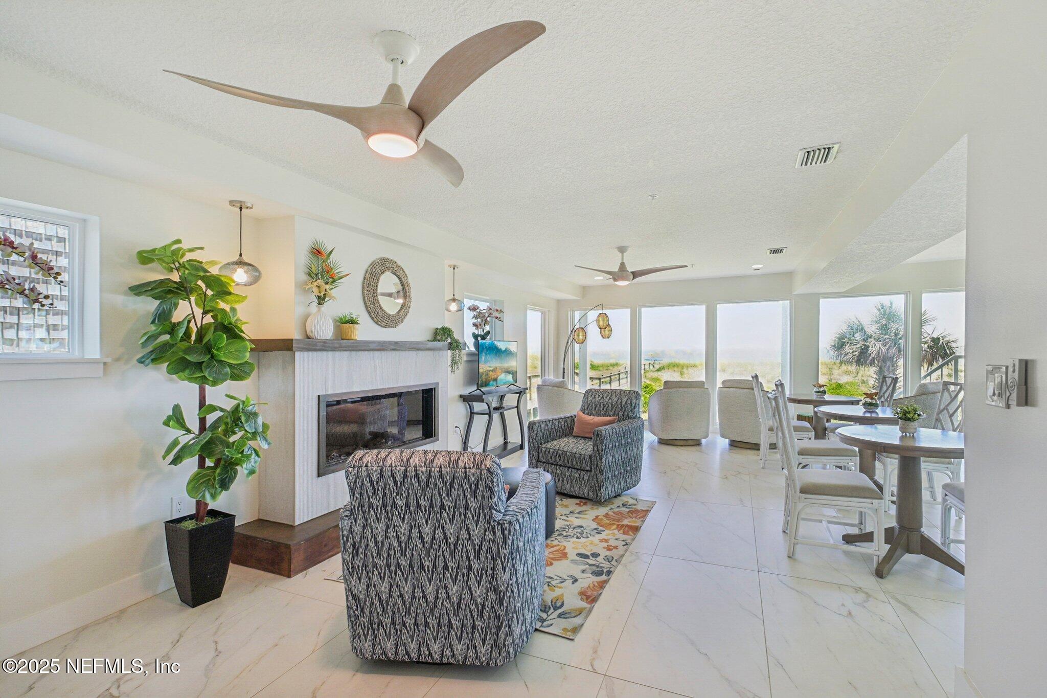 Single Family Residence in Jacksonville Beach FL 11 19TH Avenue 4.jpg
