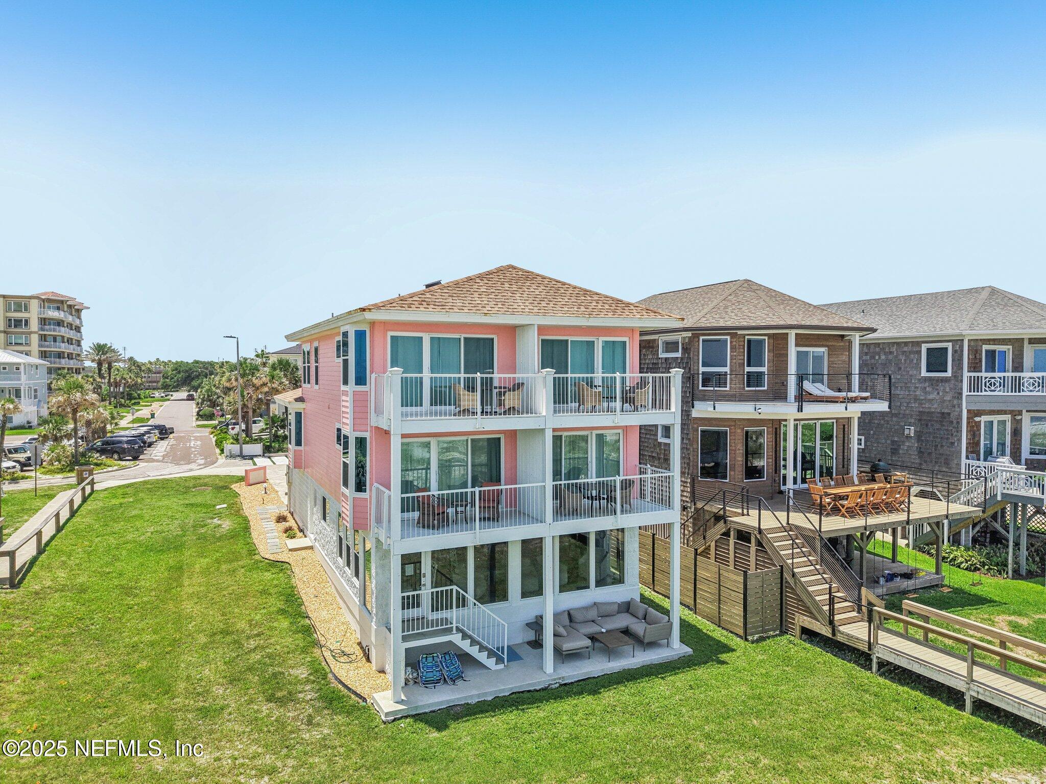 Single Family Residence in Jacksonville Beach FL 11 19TH Avenue 6.jpg