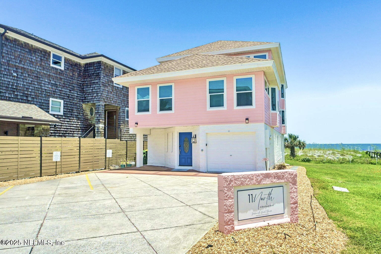 Single Family Residence in Jacksonville Beach FL 11 19TH Avenue 7.jpg