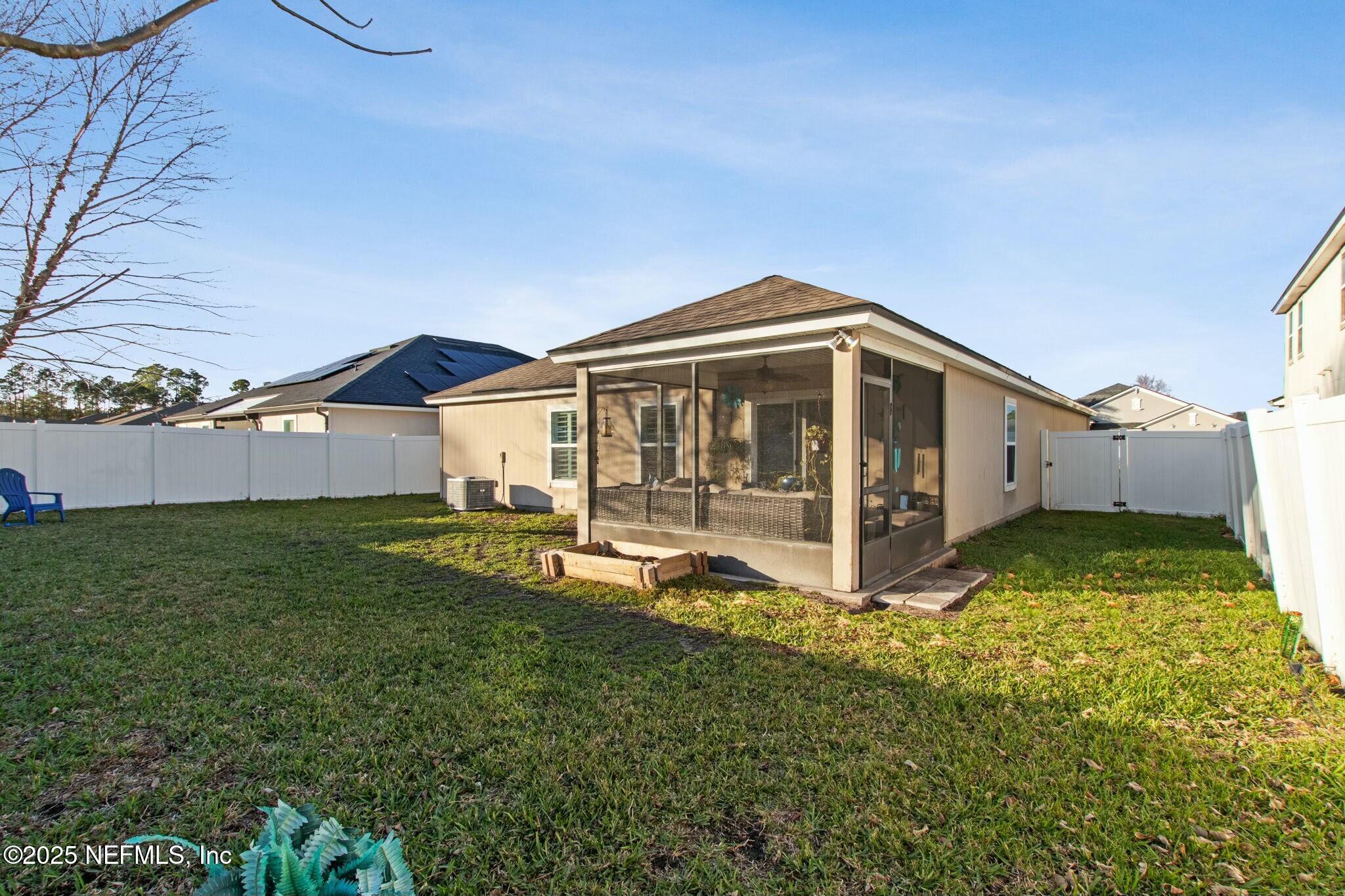 Single Family Residence in Fernandina Beach FL 95021 CHESWICK OAKS Drive 27.jpg