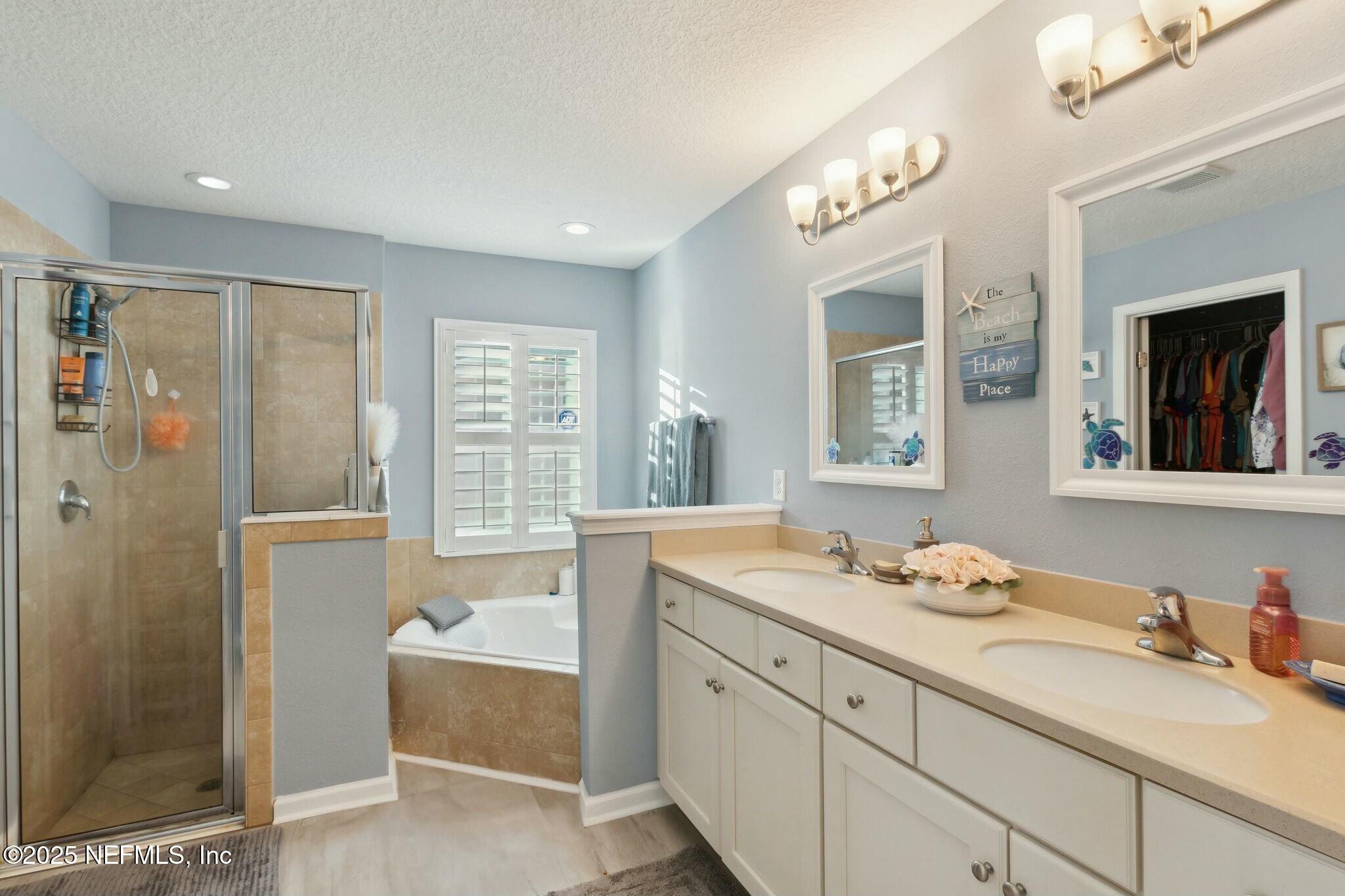 Single Family Residence in Fernandina Beach FL 95021 CHESWICK OAKS Drive 17.jpg