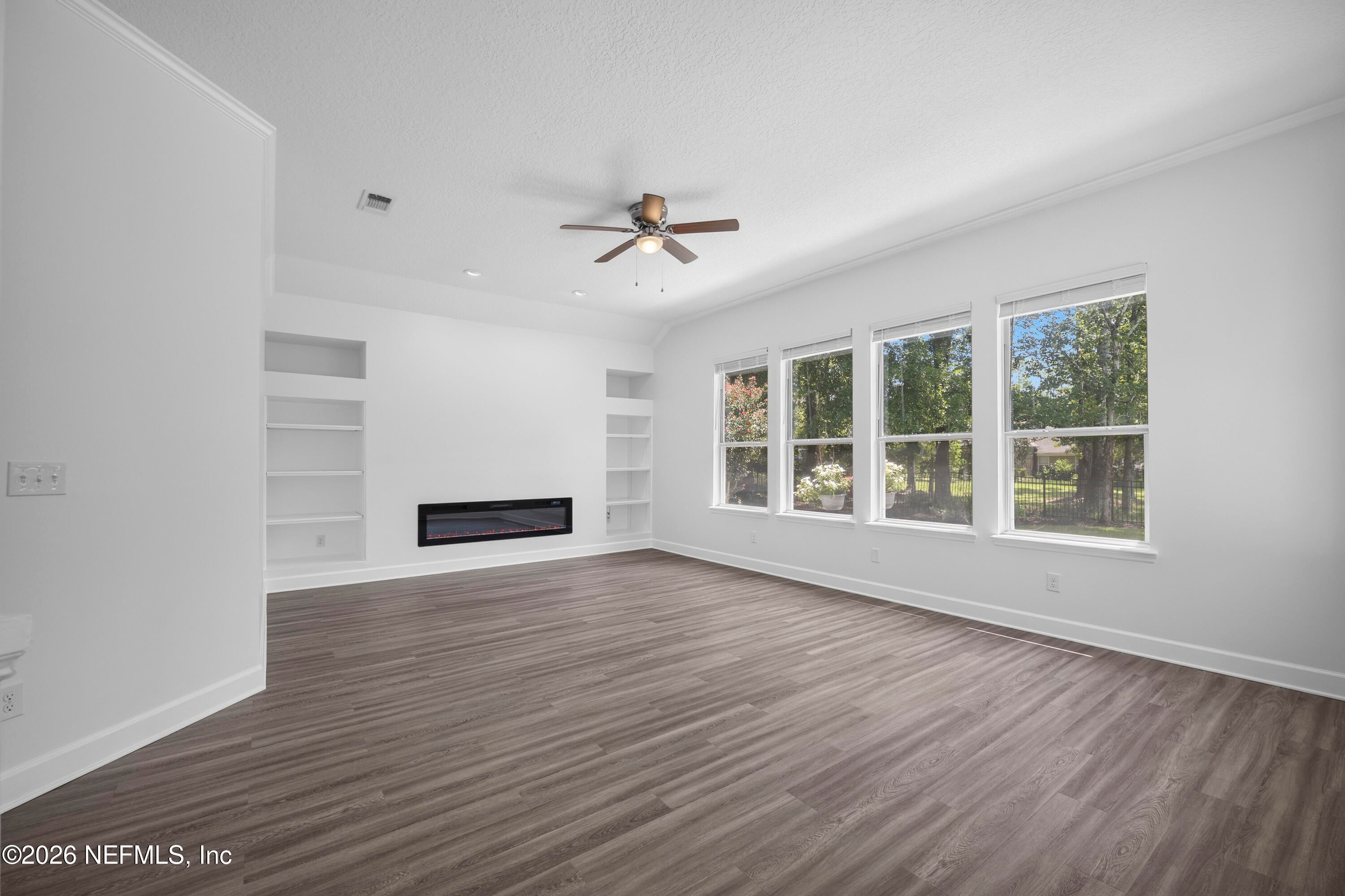656 Wyndham Ct, Orange Park, FL 32073 photo