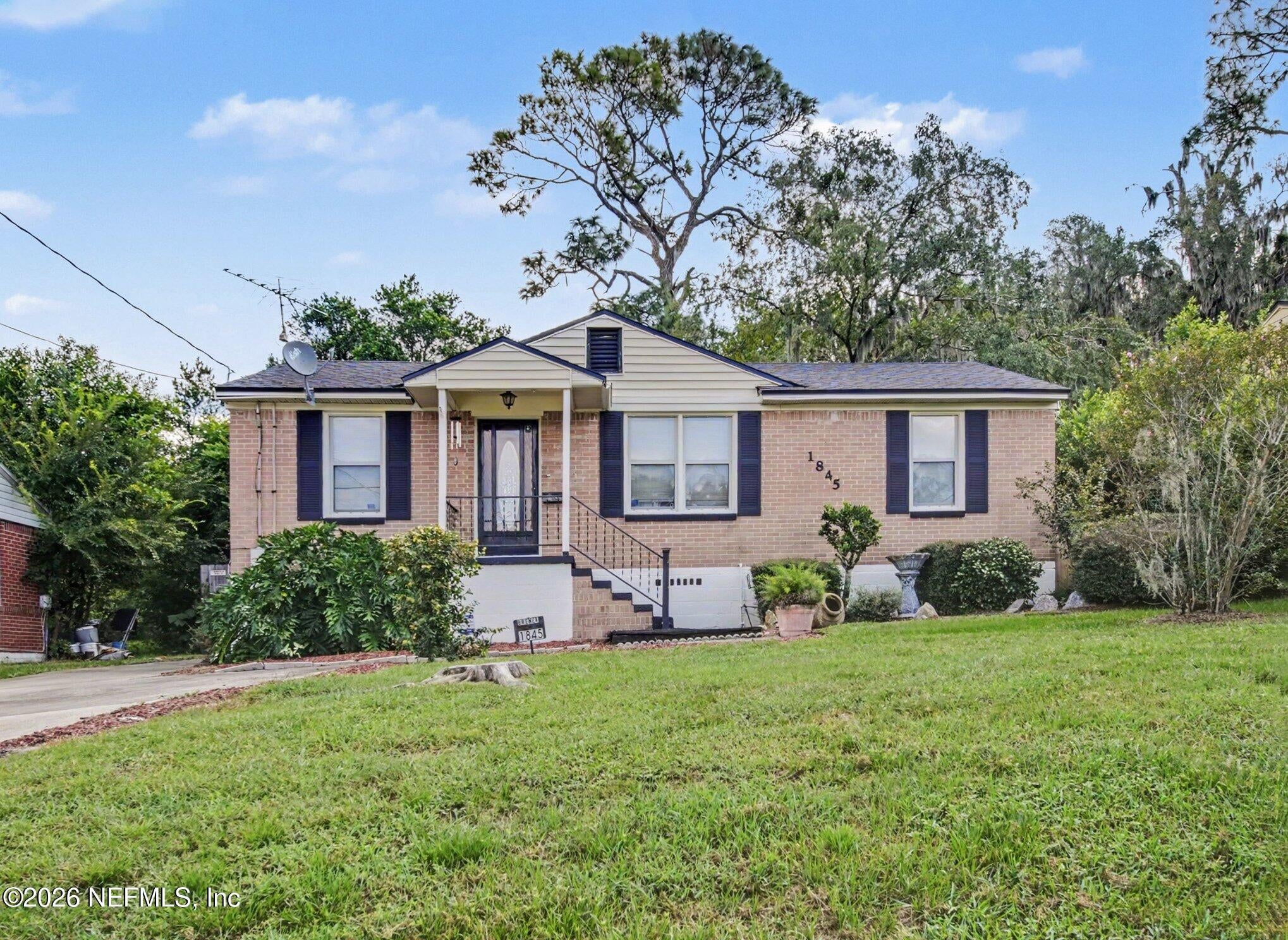 1845 Bartram Cir, Jacksonville, FL 32207