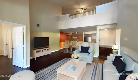 Condominium in Jacksonville FL 8550 TOUCHTON Road.jpg