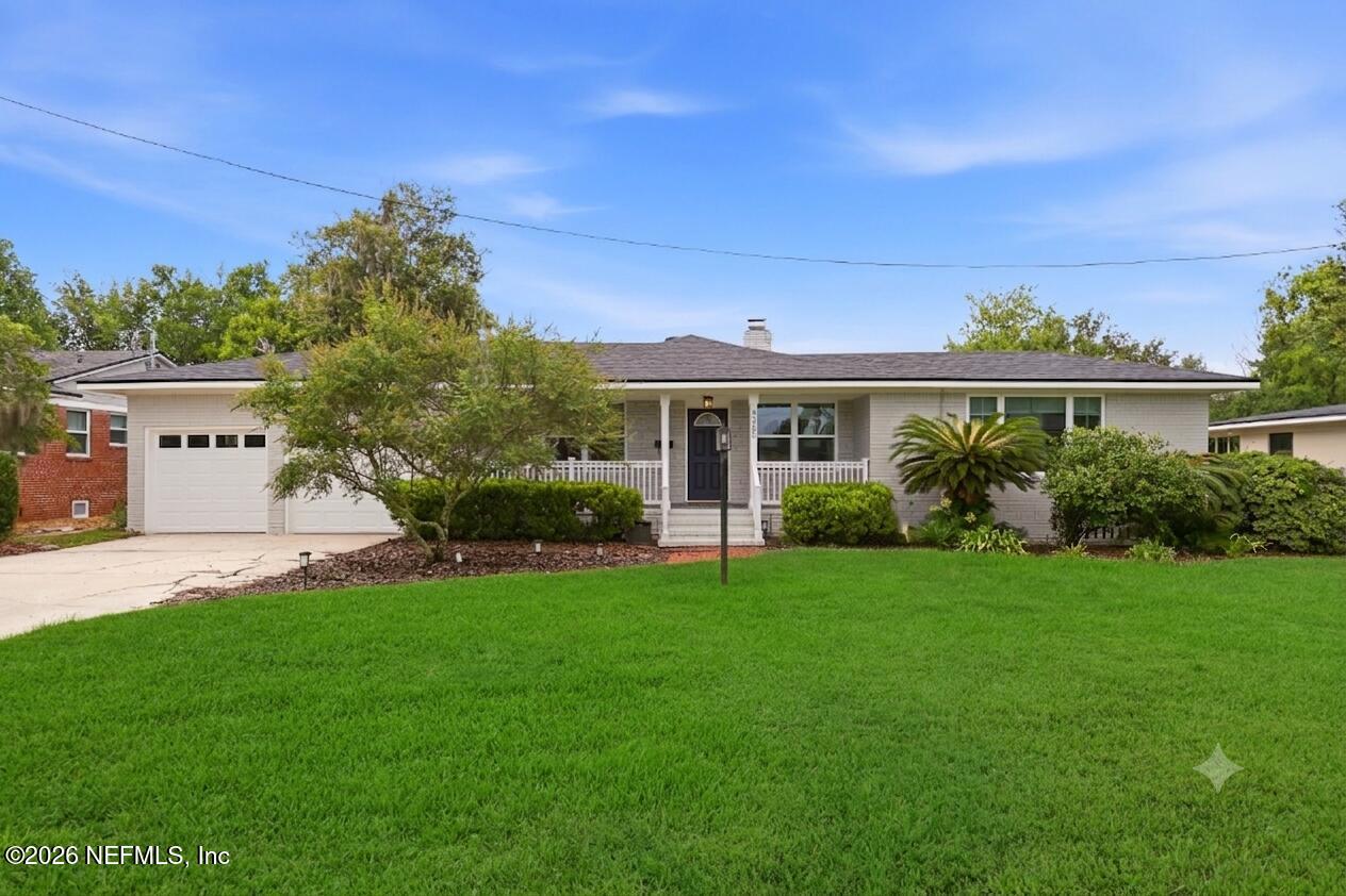 4385 Worth Dr, Jacksonville, FL 32207