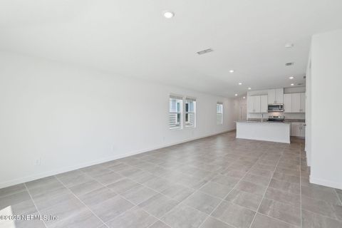 Single Family Residence in Jacksonville FL 7828 GREATFORD Way 9.jpg