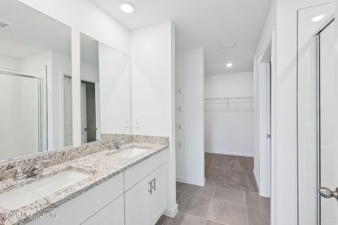 Single Family Residence in Jacksonville FL 7828 GREATFORD Way 23.jpg