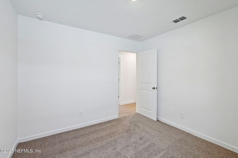 Single Family Residence in Jacksonville FL 7828 GREATFORD Way 19.jpg