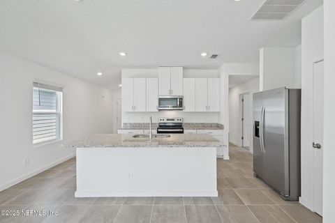 Single Family Residence in Jacksonville FL 7828 GREATFORD Way 11.jpg