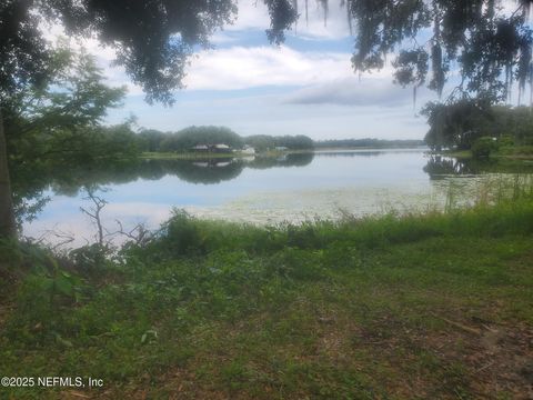 Single Family Residence in Crescent City FL 232 S MAIN Street.jpg