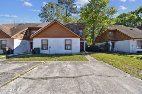 Townhouse in Jacksonville FL 7608 MELISSA Court.jpg