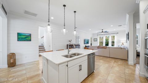 Single Family Residence in Jacksonville FL 8681 MABEL Drive 5.jpg