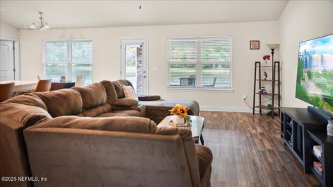 Single Family Residence in Jacksonville FL 7332 ZAIN MICHAEL Lane 8.jpg
