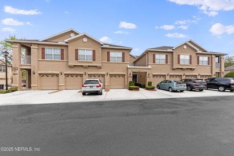 Condominium in Jacksonville FL 3869 SUMMER GROVE Way.jpg