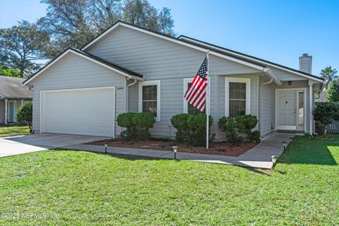 Single Family Residence in Jacksonville FL 12438 SAFESHELTER Drive.jpg