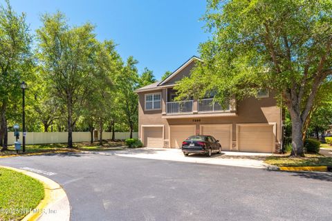 Condominium in Jacksonville FL 7250 DEERFOOT POINT Circle #1 1.jpg