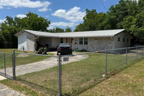 Single Family Residence in Jacksonville FL 1210 CROWN Drive.jpg