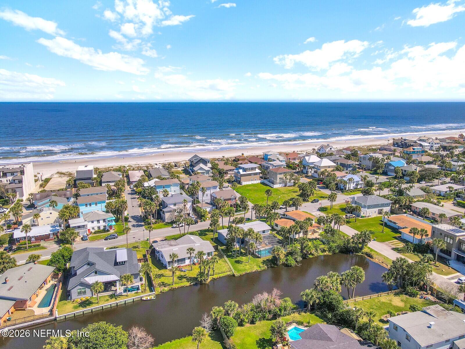 1212 Rip Tide Blvd, Jacksonville Beach, FL 32250