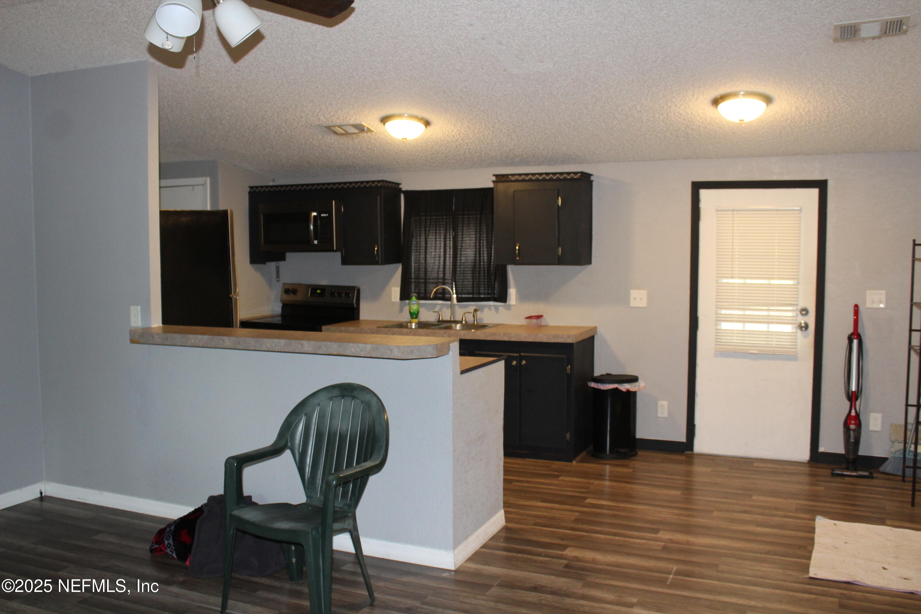 Manufactured Home in Keystone Heights FL 7494 APPOMATTOX Avenue 3.jpg