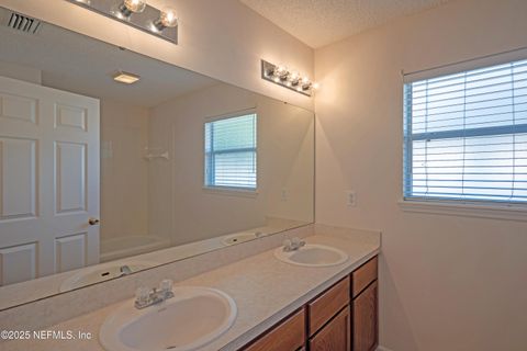 Single Family Residence in Jacksonville FL 10730 LONG COVE Court 36.jpg