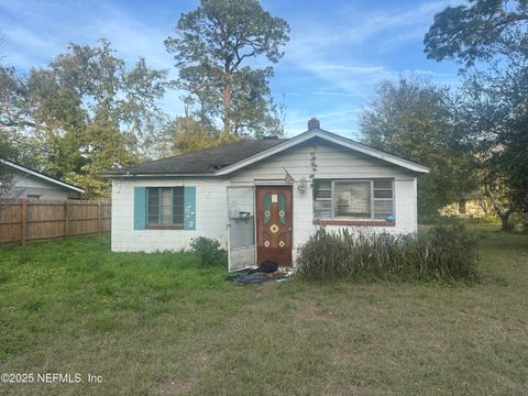 Single Family Residence in Jacksonville FL 3805 FREEMAN Road.jpg