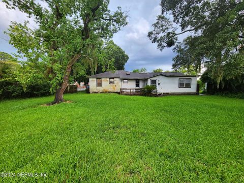 Single Family Residence in Jacksonville FL 3861 GALICIA Road 5.jpg