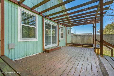 Single Family Residence in Jacksonville FL 4817 RAMONA Boulevard 29.jpg