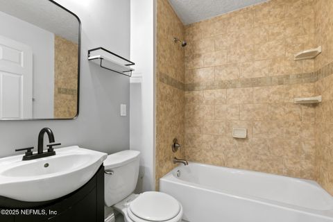 Single Family Residence in Jacksonville FL 4817 RAMONA Boulevard 26.jpg