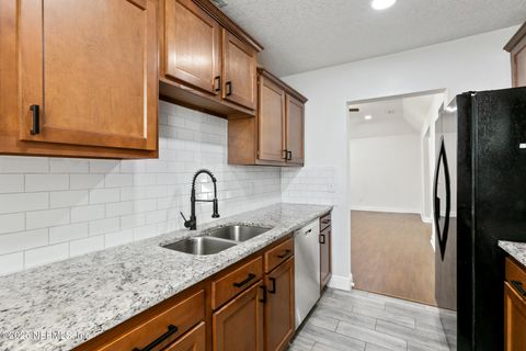 Single Family Residence in Jacksonville FL 4817 RAMONA Boulevard 18.jpg