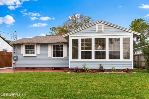 Single Family Residence in Jacksonville FL 1704 KINGSWOOD Road.jpg