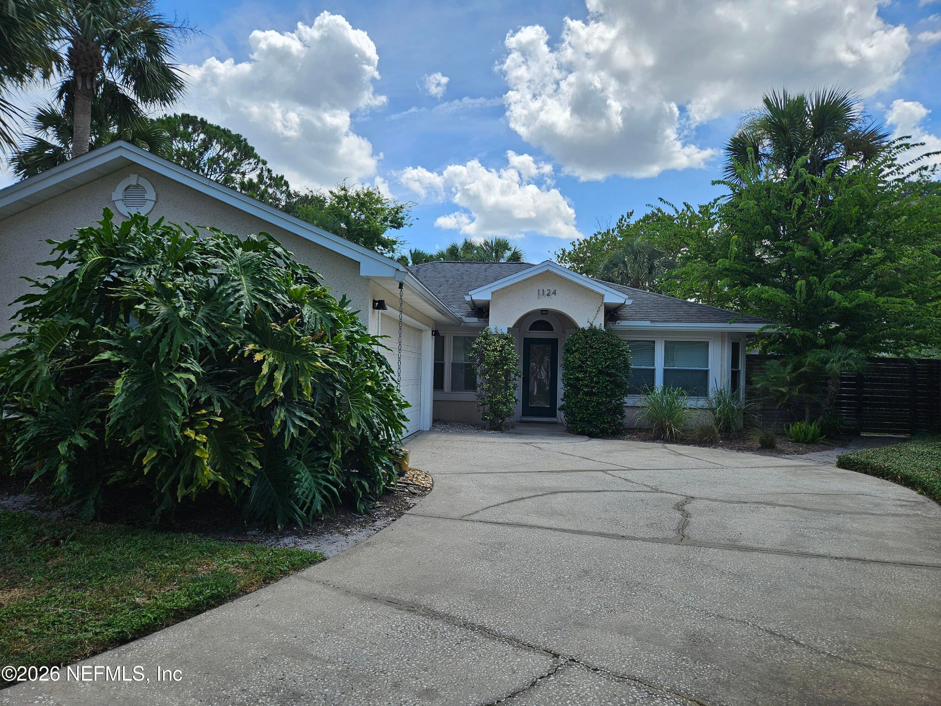 1124 Linkside Ct, Atlantic Beach, FL 32233