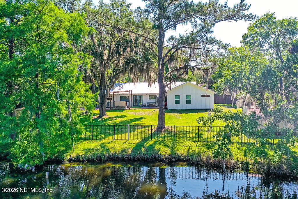 180 Cockatiel Dr, Jacksonville, FL 32225