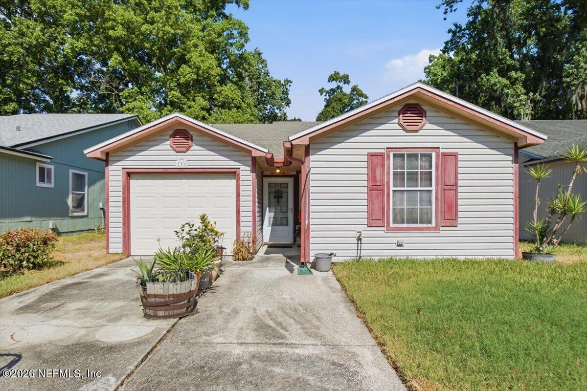 258 Aquarius Cir, Jacksonville, FL 32216