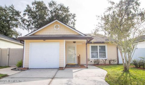 Single Family Residence in Jacksonville FL 8355 ARGYLE CORNERS Drive.jpg