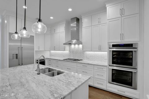 Single Family Residence in Jacksonville FL 2995 BARI Court 5.jpg