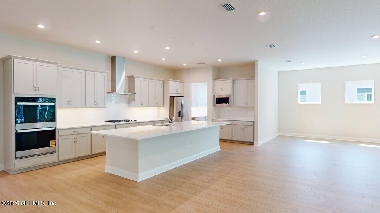 348 Sir Barton Dr, Saint Johns, FL 32259 photo