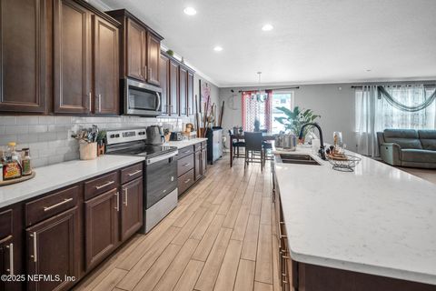 Single Family Residence in Jacksonville FL 8303 CAPE FOX Drive.jpg