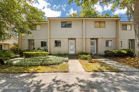 Condominium in Jacksonville FL 3801 CROWN POINT Road #1032.jpg