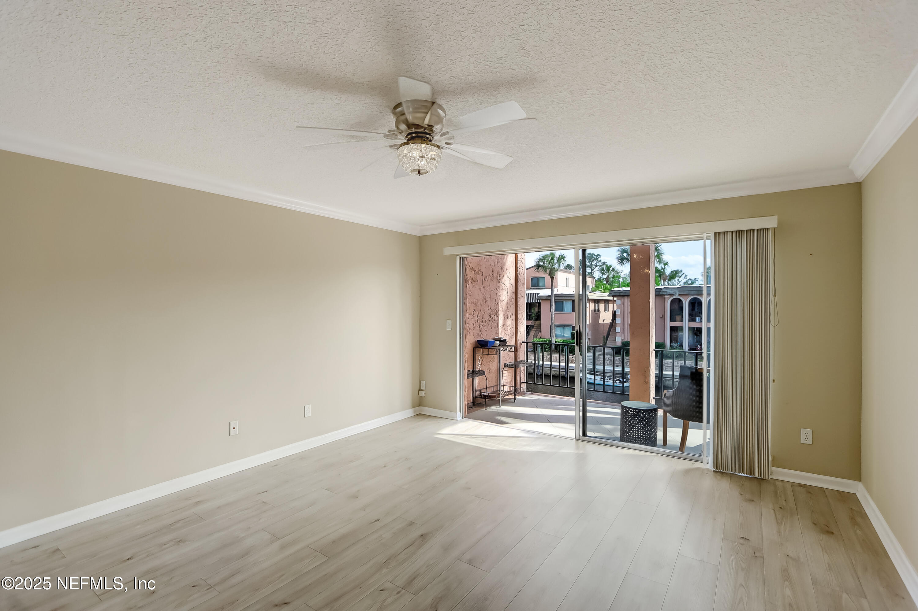 Condominium in Jacksonville FL 5375 ORTEGA FARMS Boulevard #210 8.jpg