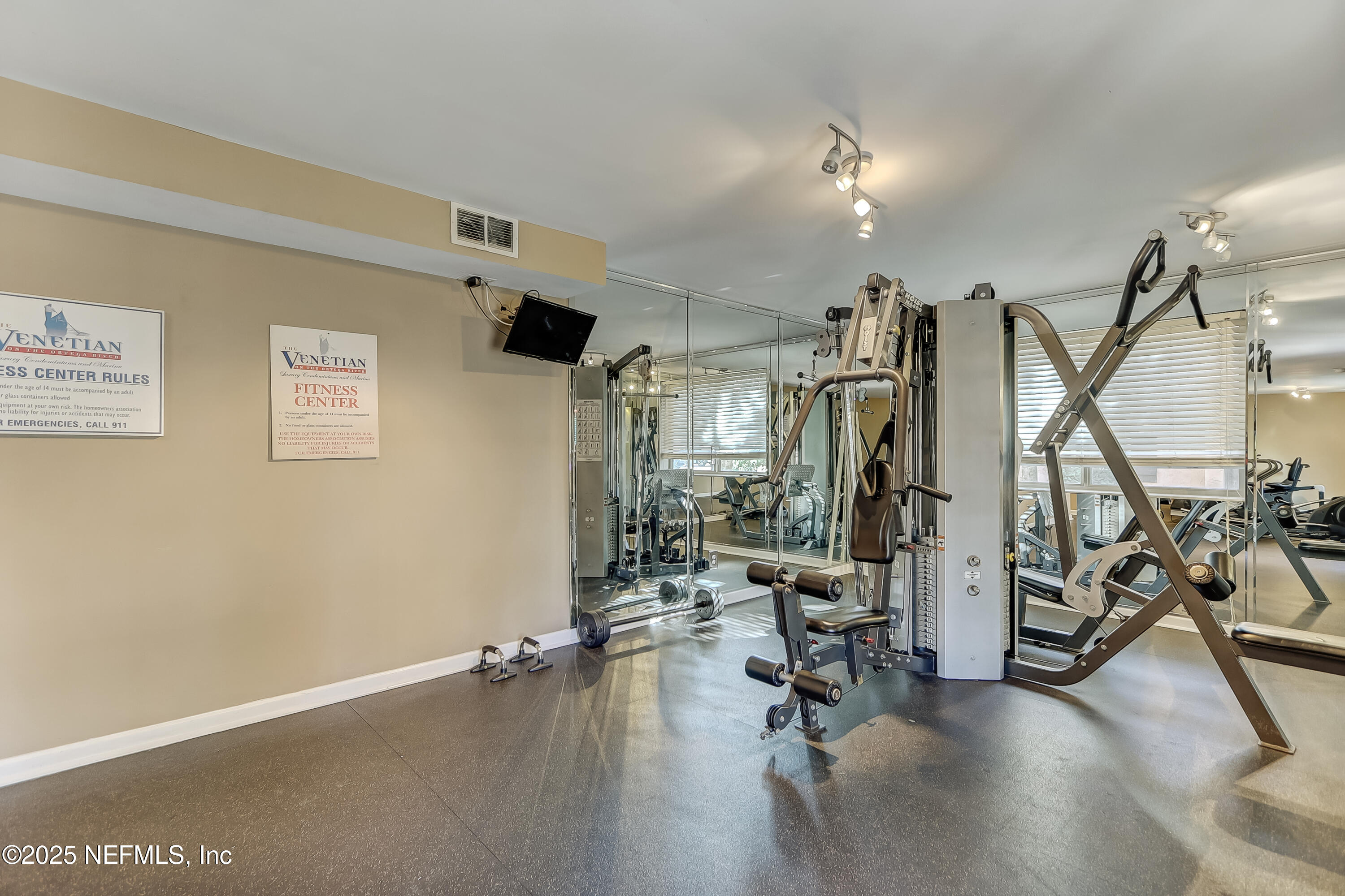 Condominium in Jacksonville FL 5375 ORTEGA FARMS Boulevard #210 30.jpg