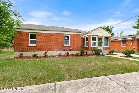 Single Family Residence in Jacksonville FL 390 E 48TH Street.jpg