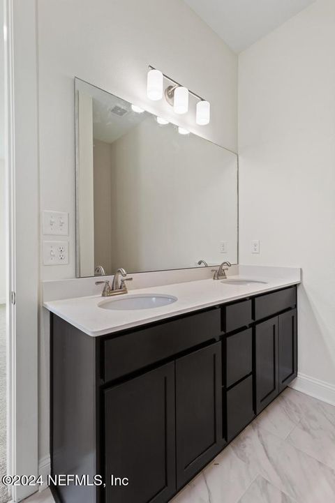 Single Family Residence in Jacksonville FL 7856 DRIGGERS Street 43.jpg