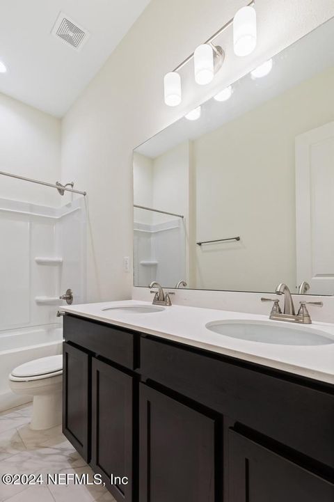 Single Family Residence in Jacksonville FL 7856 DRIGGERS Street 35.jpg