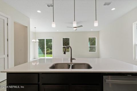 Single Family Residence in Jacksonville FL 7856 DRIGGERS Street 29.jpg