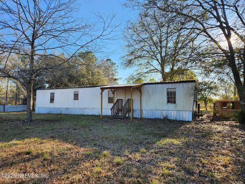 Mobile Home in Bryceville FL 12873 US HIGHWAY 301.jpg