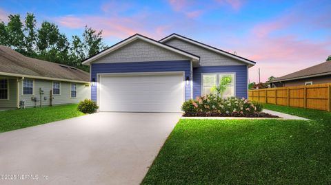 Single Family Residence in Fleming Island FL 1008 CLAY Street.jpg