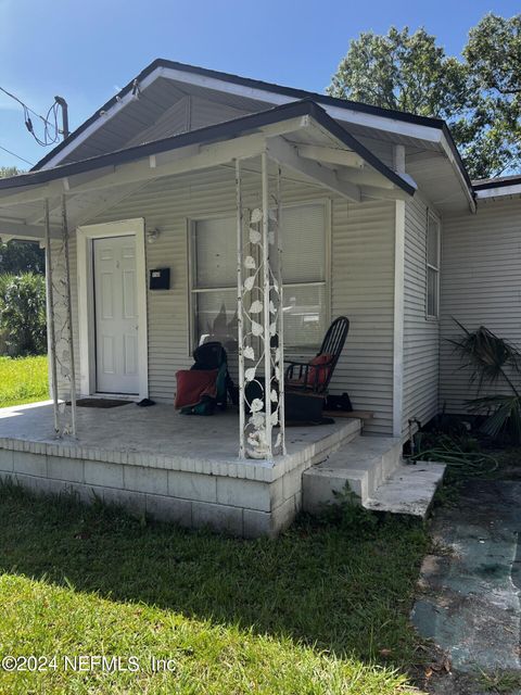 Single Family Residence in Jacksonville FL 1140 W 25TH Street.jpg