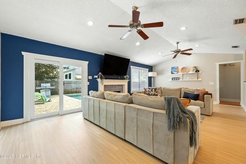 Single Family Residence in Jacksonville Beach FL 10 QUAIL Lane 9.jpg