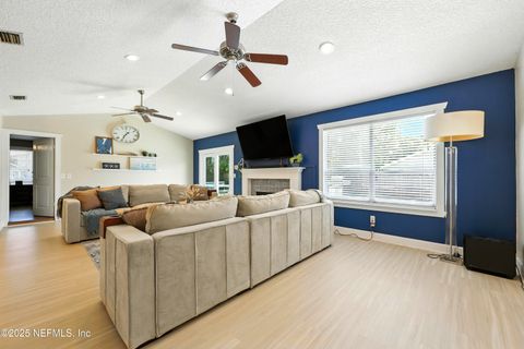 Single Family Residence in Jacksonville Beach FL 10 QUAIL Lane 7.jpg